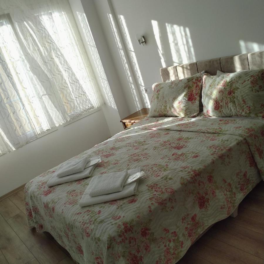 Adil Pansiyon Çeşme Exterior foto