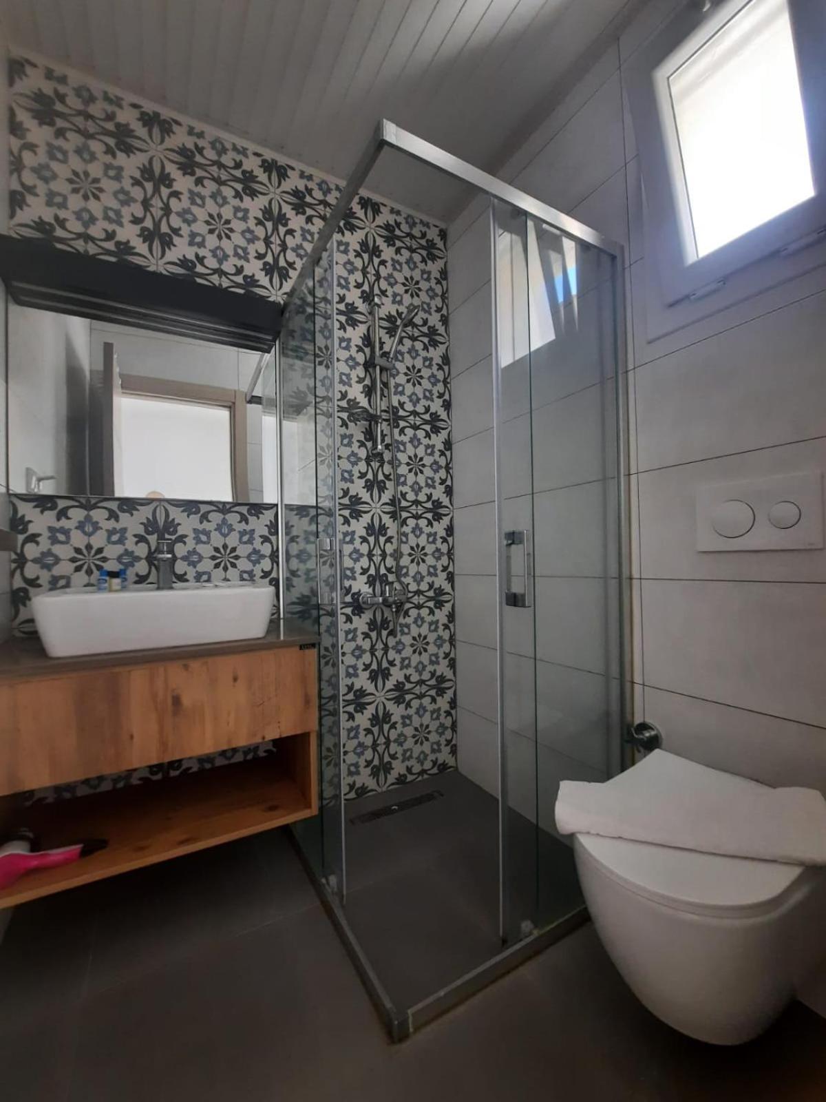 Adil Pansiyon Çeşme Exterior foto